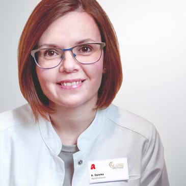 A. Opielka, Apothekerin