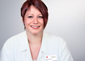 Frau Litzbarski - Löwen-Apotheke Essen (Steele)